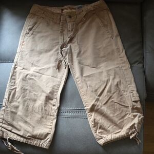 Levi's Tan Capris Relaxed Fit Cotton Blend